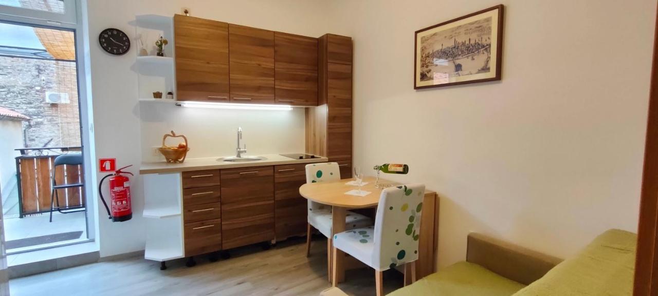 Apartma Gust Koper Apartman Kültér fotó