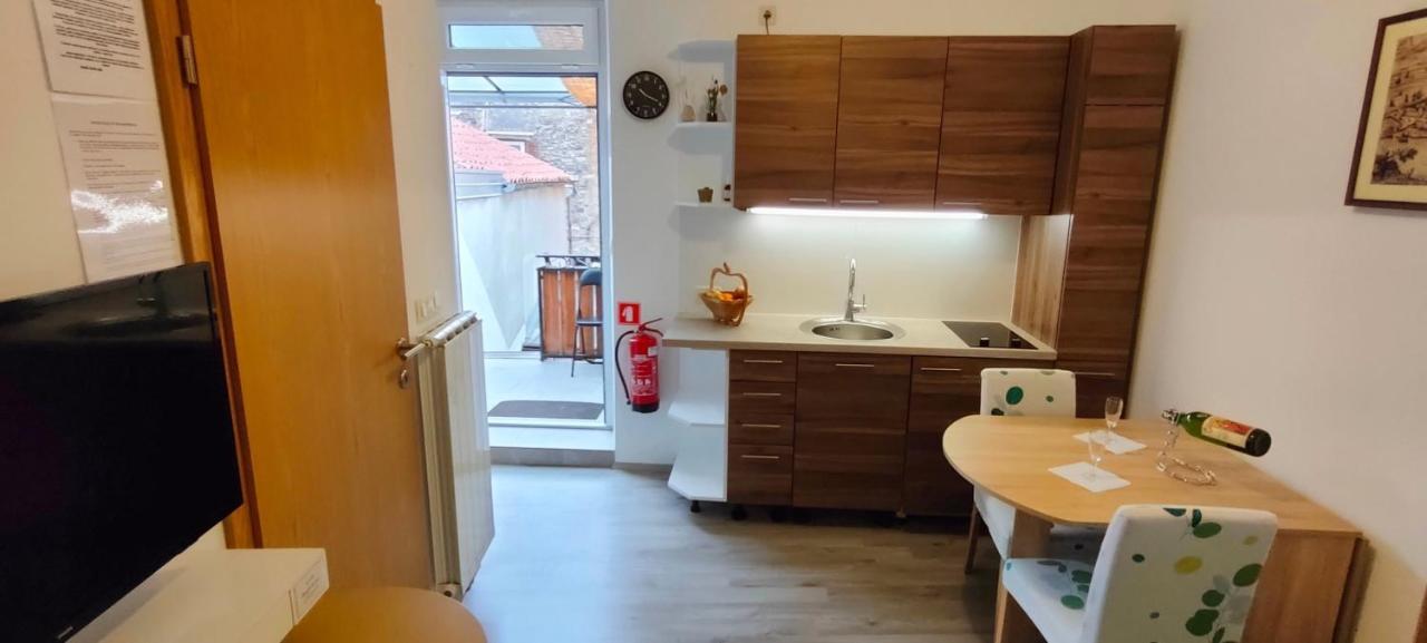 Apartma Gust Koper Apartman Kültér fotó